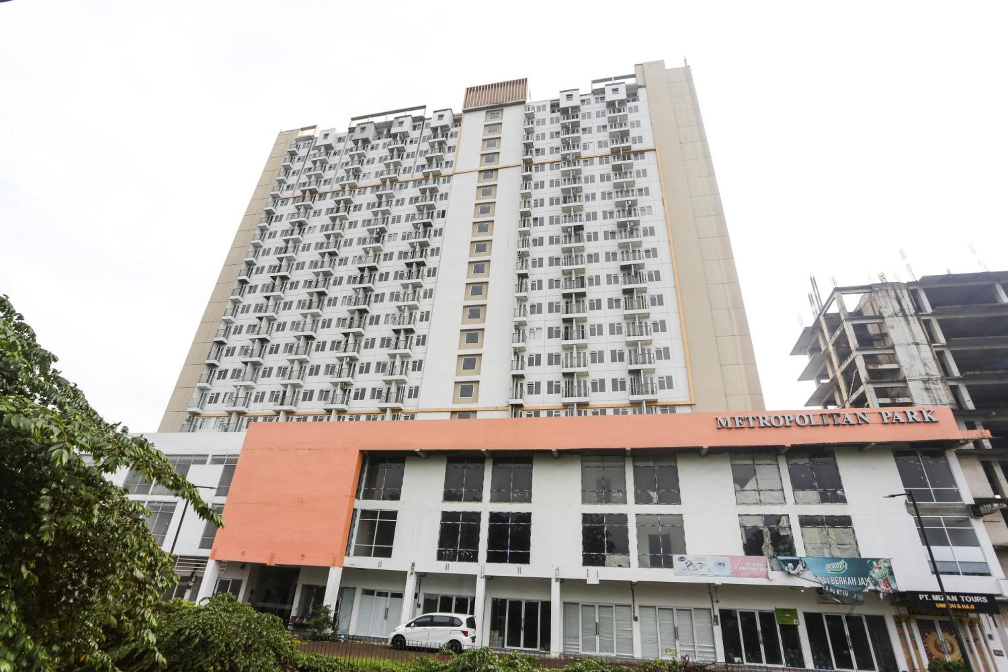 Collection O Bekasi Near Golden City Bekasi Formerly Metropolitan Park Exterior photo